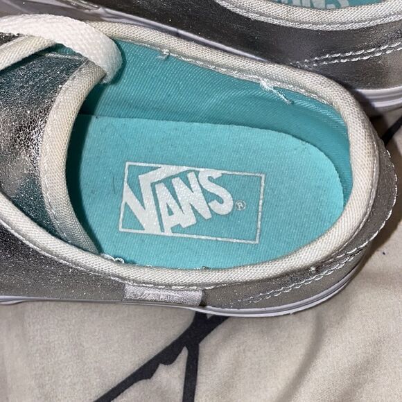 Vans Camden Metallic Silver White retro style Sneakers - Picture 6 of 7